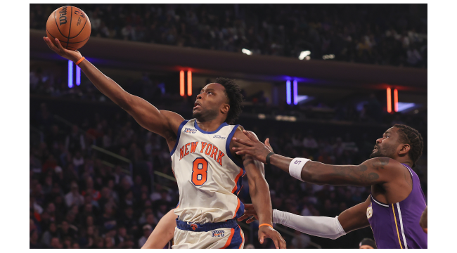 Les Knicks battent les Lakers 112-100 pour gâcher le 32e match de saison régulière de LeBron James au Madison Square Garden