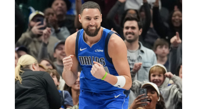 Thompson marque 26 points, avance la liste de 3 points, alors que les Mavericks sans Flagg passent Jazz, 144-122