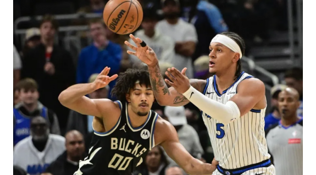 Croisière magique au-delà des Bucks à main courte pour prendre la série de saison