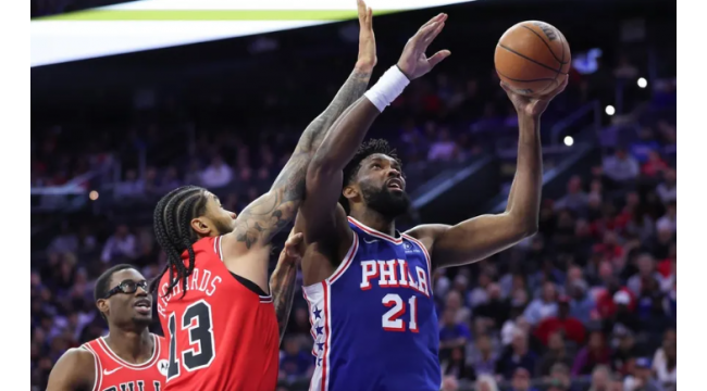 Joel Embiid brille en retour comme les 76ers maul Bulls