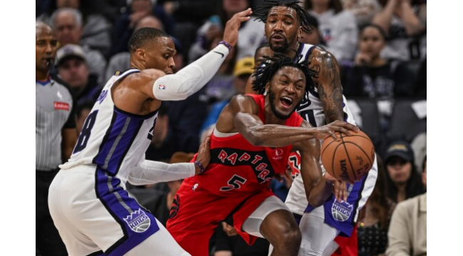 Barnes, les Raptors se réchauffent au troisième quart pour battre les Kings 122-109