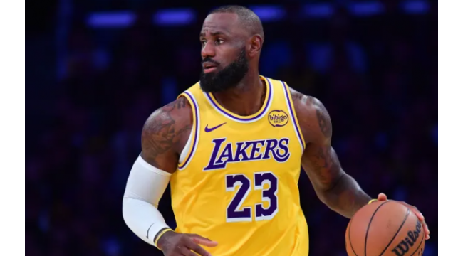 Les statistiques de LeBron James montrent que les Rockets ont une chance de 0% de gagner la série après avoir chuté 2-0