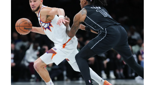 Brooks et Booker emportent les Suns à une victoire 126-117 sur les Nets en difficulté