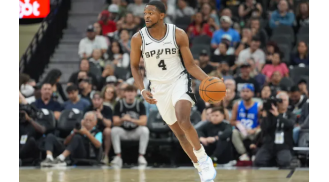 De'Aaron Fox met les arbitres en explosion pour ne pas permettre aux Spurs de jouer au basket-ball physique