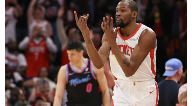 Après avoir dépassé Michael Jordan pour des points de carrière, Kevin Durant, Rockets visitent les Bulls