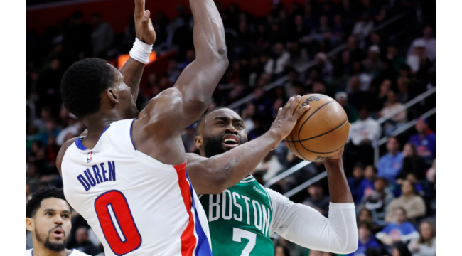 Harris marque 25, Brown manque le gagnant potentiel et les Pistons repoussent les Celtics pour une victoire 104-103