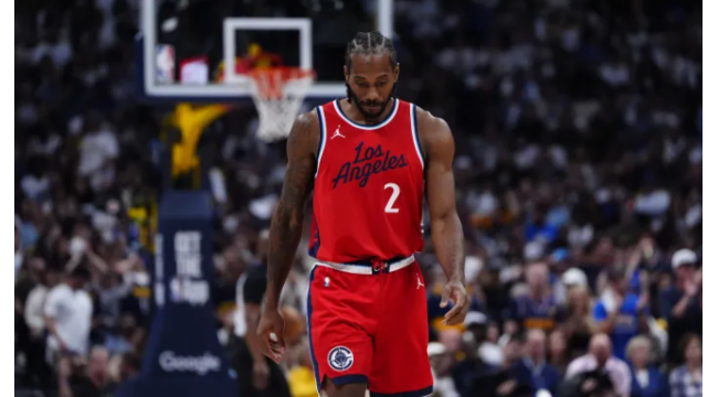 Kawhi Leonard envoie un message clair concernant le statut des Clippers en tant que candidats