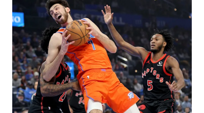 Quickley affiche 23 points et 11 rebonds pour mener les Raptors devant Thunder 103-101 en 4ème victoire consécutive