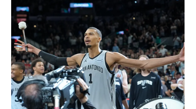 Les Spurs cherchent à prolonger la victoire tout en accueillant les malheureux Pacers