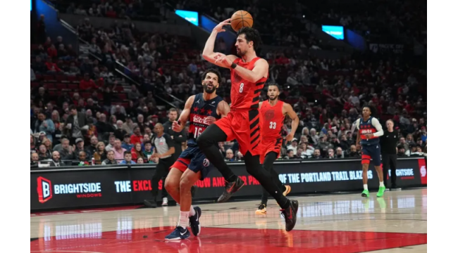 Les Trail Blazers écrasent les sorciers tristes