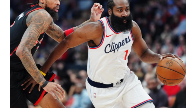 Les 31 points et 10 rebonds de Harden mènent les Clippers devant les Raptors 121-117 en OT pour la 5e victoire consécutive