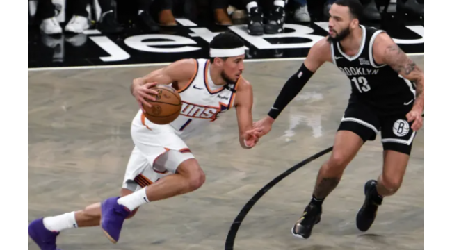 Devin Booker ferme le récit qu'il est un joueur offensif plus passif maintenant