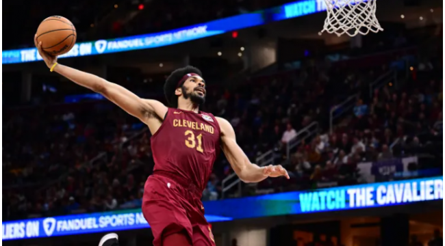 Jarrett Allen pense jouer le meilleur basket de sa carrière avec James Harden