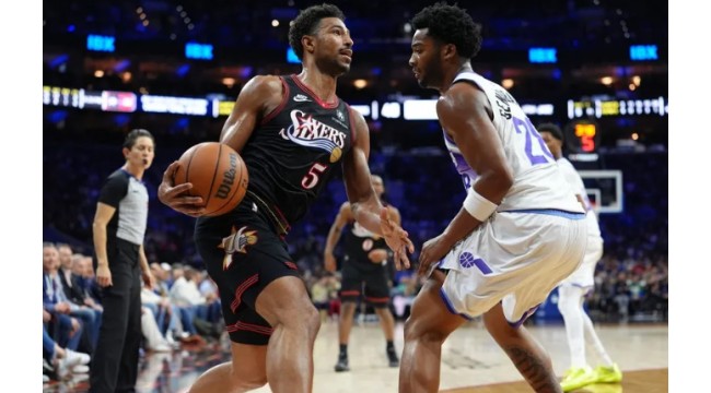 Les 76ers rallient en retard pour passer Jazz 7ème perte consécutive