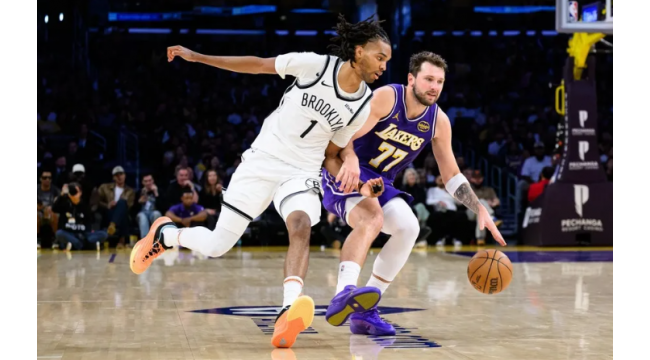 La star des Lakers Luka Doncic suspendu un match après une 16e faute technique