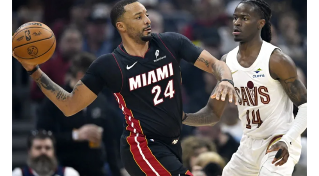 Le gaspillage de chaleur 21 points d'avance, puis surmonter les Cavaliers