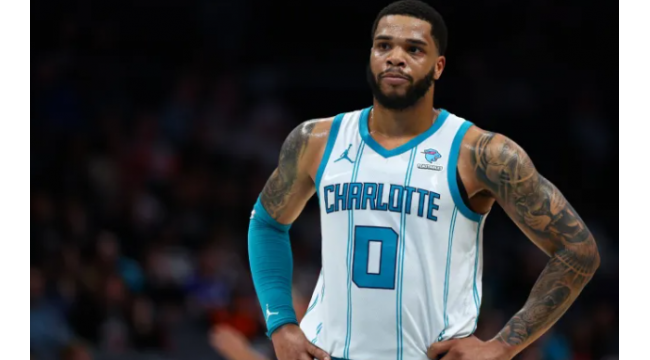 Miles Bridges prend des comptes après une perte dure contre les Celtics