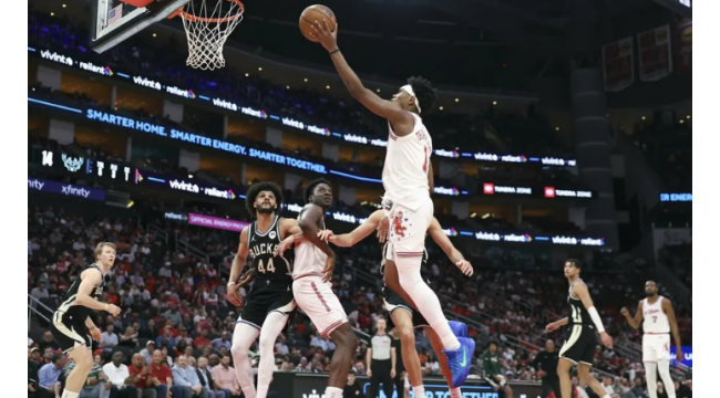 Les roquettes produisent juste assez pour repousser Bucks