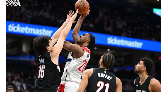 La grande nuit de Sarr aide les Wizards à décrocher 9 matchs avec une victoire 115-111 sur Portland