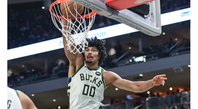 Bucks arrête le skid, batt les Mavericks pour la 8ème fois consécutive